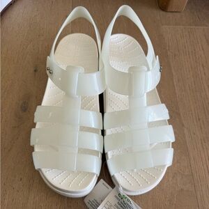 New CROCS White Splash Glossy Fisherman Sandals